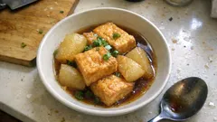 圧力鍋でほっとする一品：厚揚げと大根の煮物が短時間でしみしみ